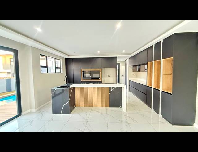 4 BEDROOM HOUSE FOR SALE IN FOUNTAINBROOK ESTATE